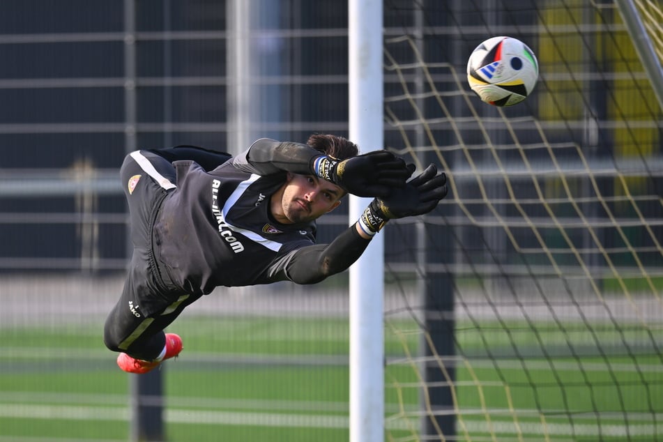 Für Dynamo erwies sich der Keeper in den vergangenen Spielen immer mehr als der sichere Rückhalt, den es braucht.