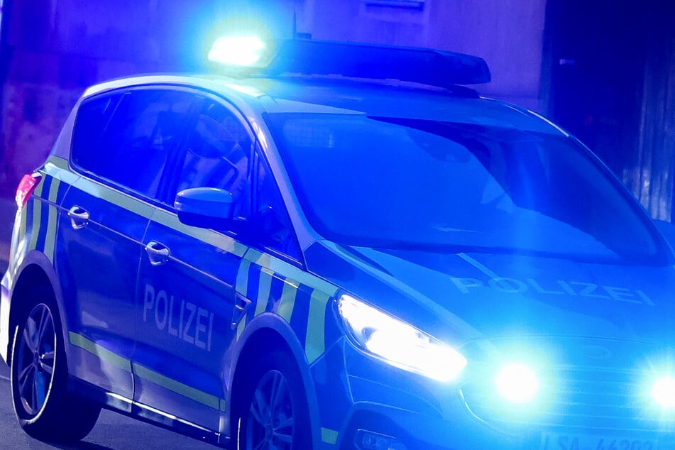 Die Polizei konnte die beiden Tatverdächtigen noch in der Nacht festnehmen. (Symbolbild)