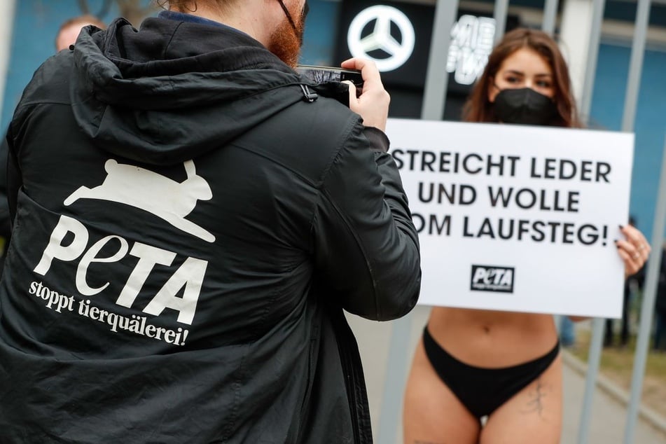 Die Tierrechtsorganisation PETA ist für ihre auffälligen und provokanten Aktionen bekannt.