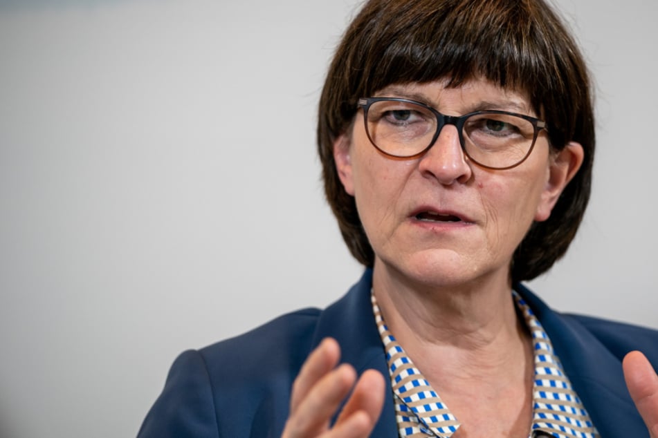 SPD-Bundestagsvorsitzende Saskia Esken (58).