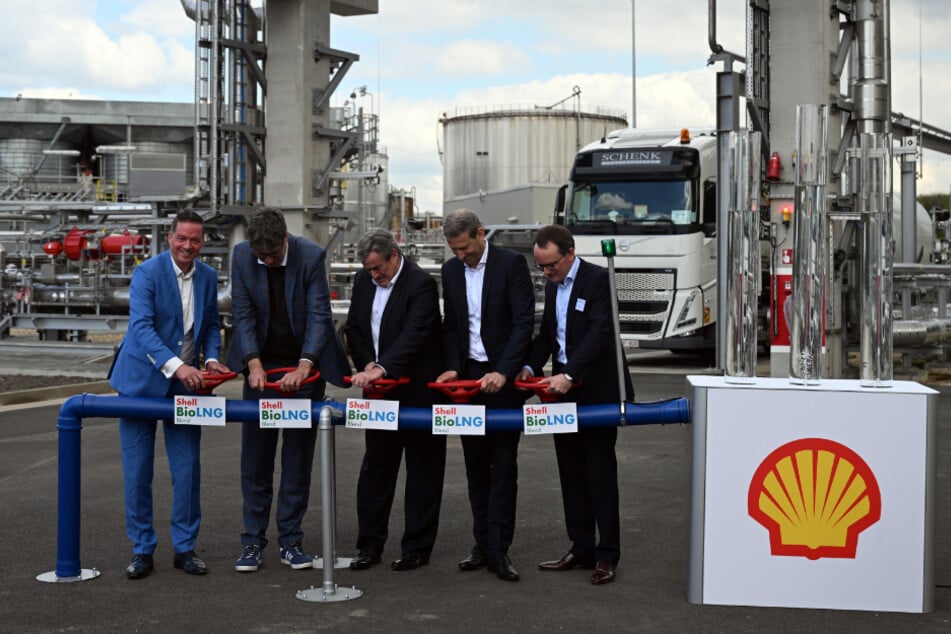 Seit dem heutigen Donnerstag ist die neue Anlage von Shell im Süden Kölns in Betrieb.