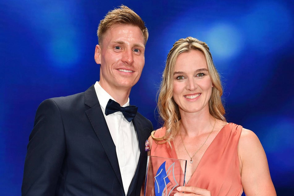 Denise Herrmann-Wick (36, r.) und ihr Mann Thomas (34) sind zum zweiten Mal Eltern geworden.