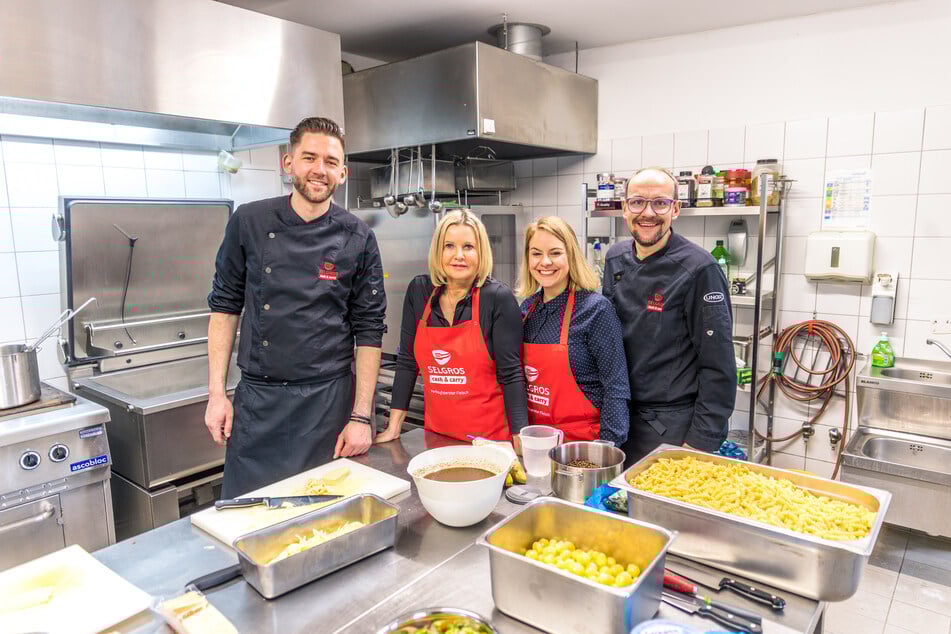 Bereits im vergangenen Jahr hat das Selgros-Team für die Tafel gekocht.
