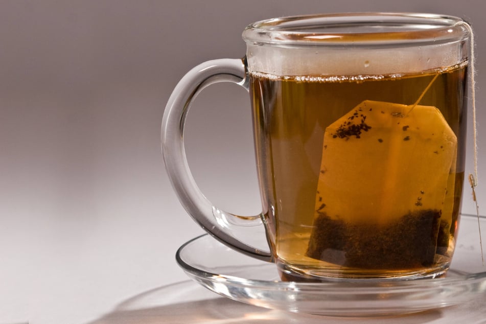 Drinking tea can have big health payoff, new study says
