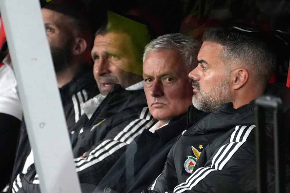 José Mourinho hatte schon während des Spiels gegen Bayer phasenweise den Kaffee auf.