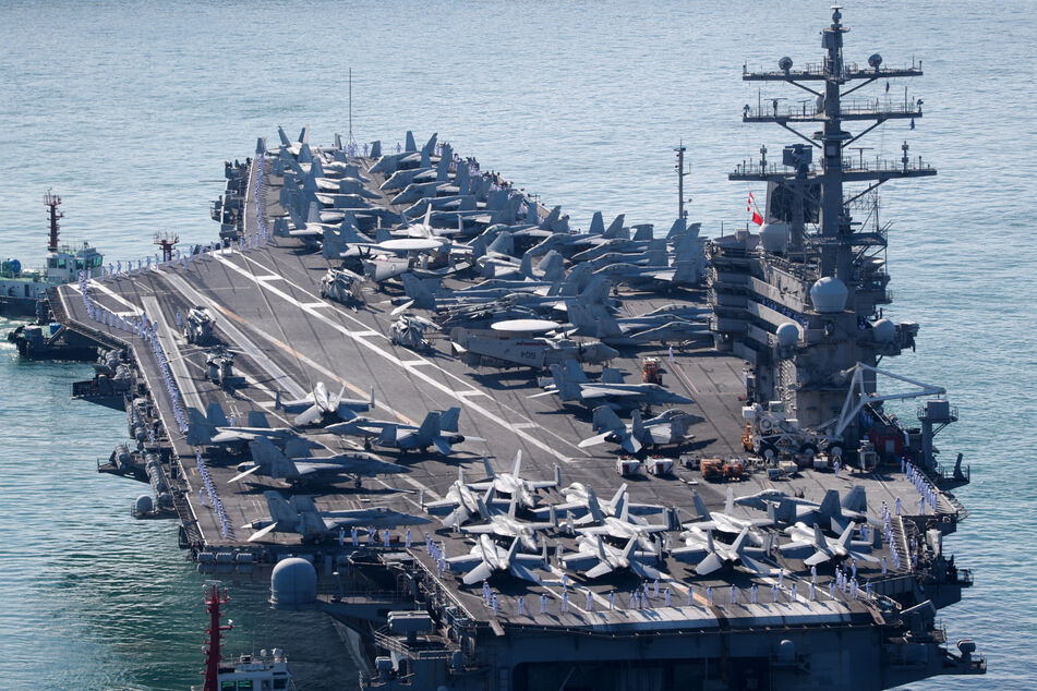 The USS Ronald Reagan aircraft carrier group arrived on Friday to conduct drills in the sea to the east of the Korean peninsula.