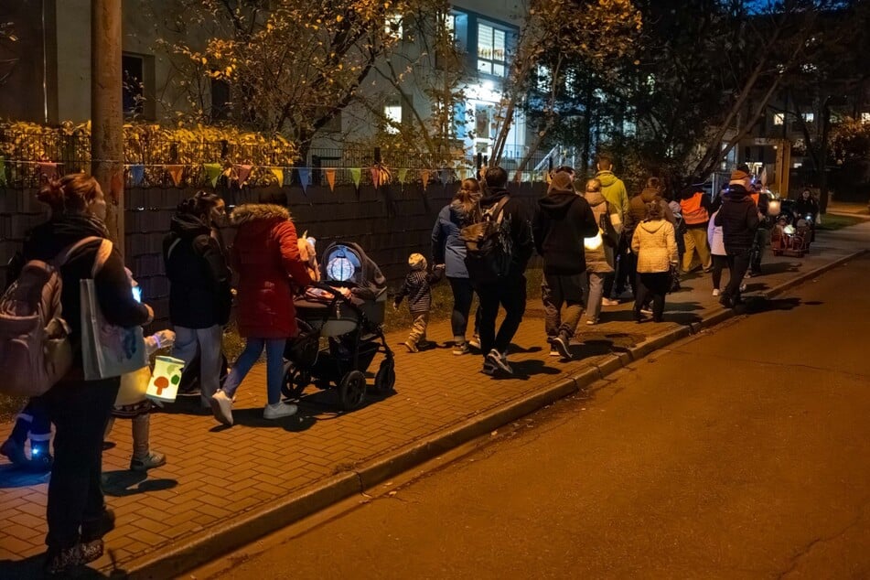 ... bevor alle zusammen zum Lampionumzug aufbrachen.