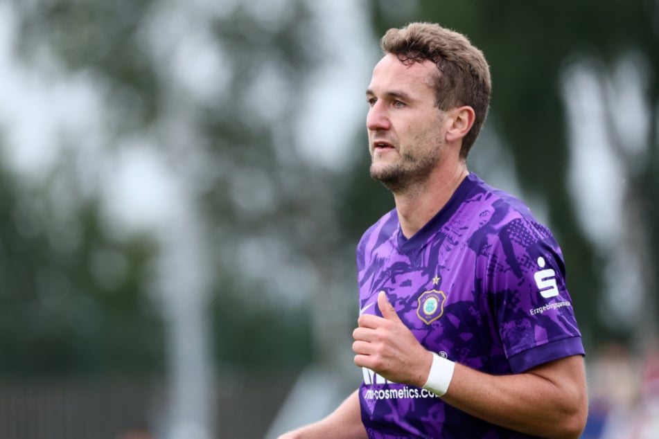 Durch seine Zeit bei Carl Zeiss Jena kennt Julian Günther-Schmidt (30) den Fußball-Osten.