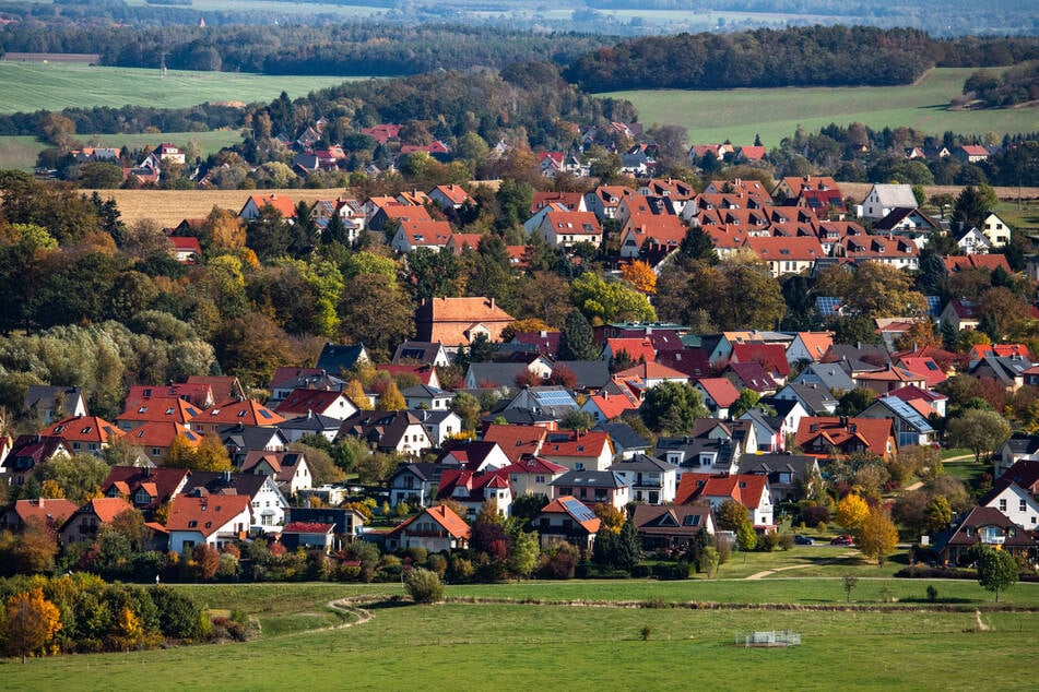 Pappritz, Schönfelder Hochland. Die Landluft-Idylle, von Nazis bedroht.