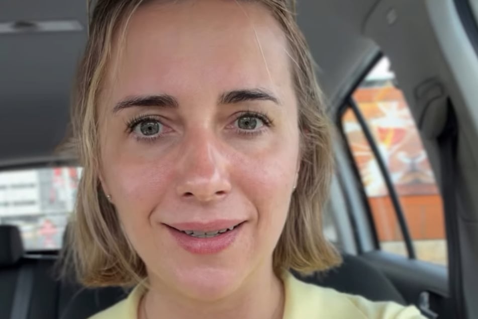 Am Montag sieht die Welt schon wieder anders aus: Anna Heiser (35) kann in ihrer neuesten Story lächeln.