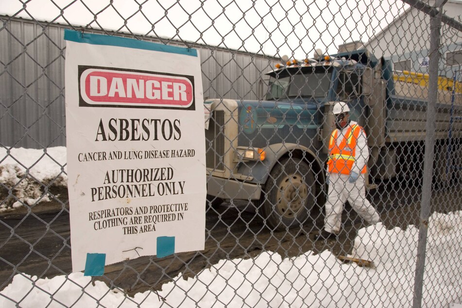 Asbestos still used in chemical and construction industries will be phased out on a staggered timelines.