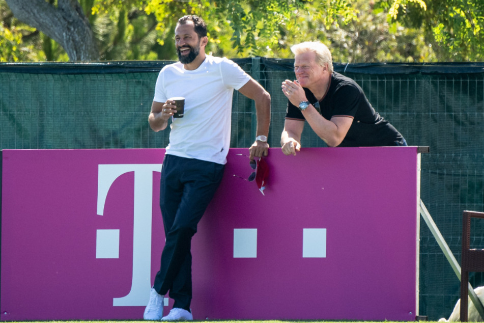 Hasan Salihamidžić (44), Sportdirektor (l.), und Oliver Kahn (51), Vorstandsmitglied vom FC Bayern.