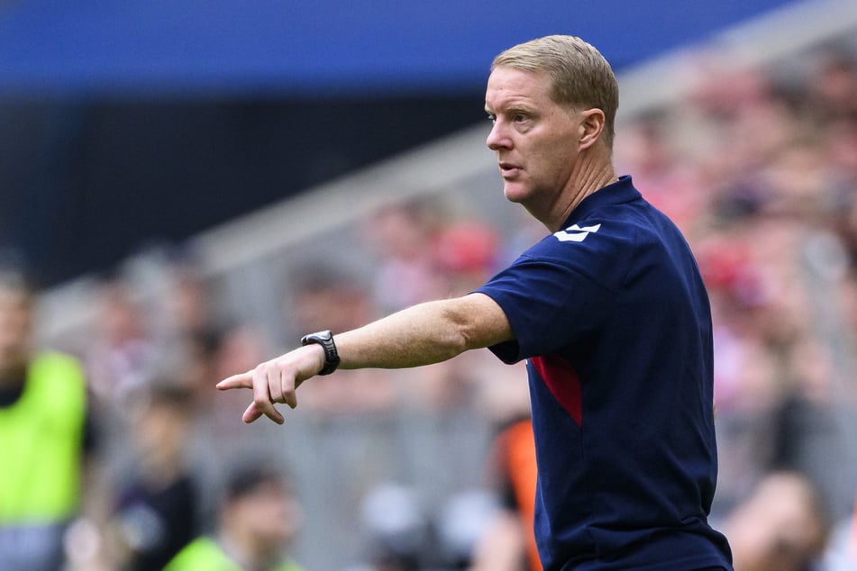 Trainer Timo Schultz (46) hofft noch, den Abstieg mit dem 1. FC Köln zu verhindern.