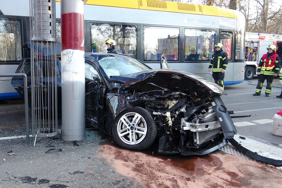 Die Polizei konnte am späten Dienstagnachmittag noch keine Auskunft zum Unfallhergang geben.