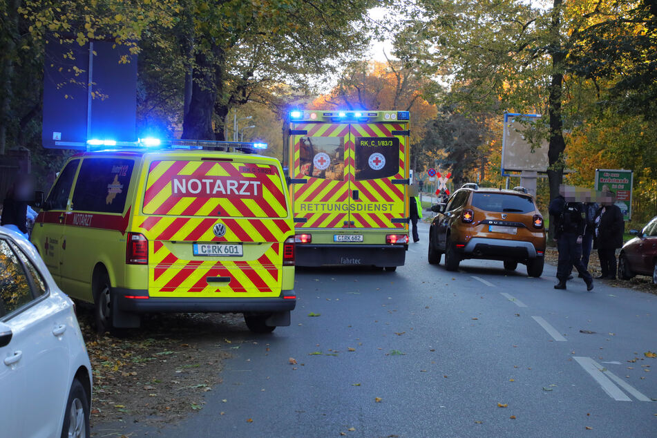Ein Kind wurde am Sonntag von einem Dacia in der Scheffelstraße erfasst und verletzt.