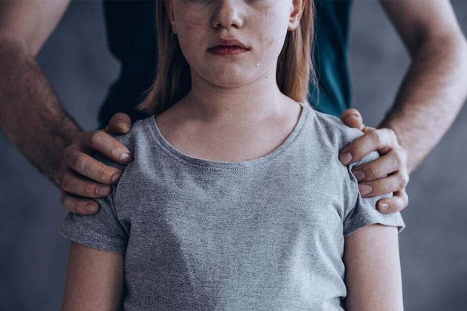 Der Tatverdächtige soll über Social Media Kontakt mit dem Kind aufgenommen und es überredet haben, mit ihm mitzufahren. (Symbolfoto)