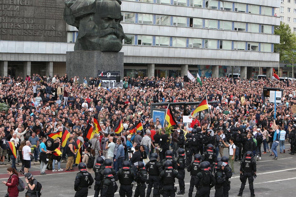 Am Mittwoch standen vier Angeklagte wegen Landfriedensbruchs und gefährlicher Körperverletzung vorm Chemnitzer Landgericht. Drei wurden freigesprochen, gegen einen wurde das Verfahren eingestellt.