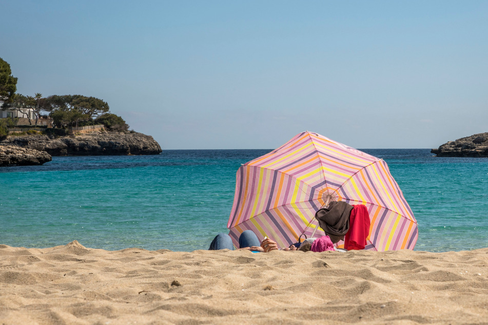 Gratis-Urlaub für Corona-Positive? Infizierte Deutsche bleiben kostenlos auf Mallorca