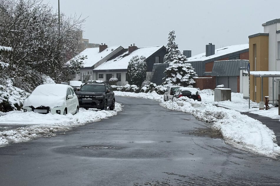 In der Dubliner Straße, die in einer beschaulichen Wohngegend im Würzburger Stadtteil Heuchelhof liegt, wurde der bewusstlose Jugendliche aufgefunden.