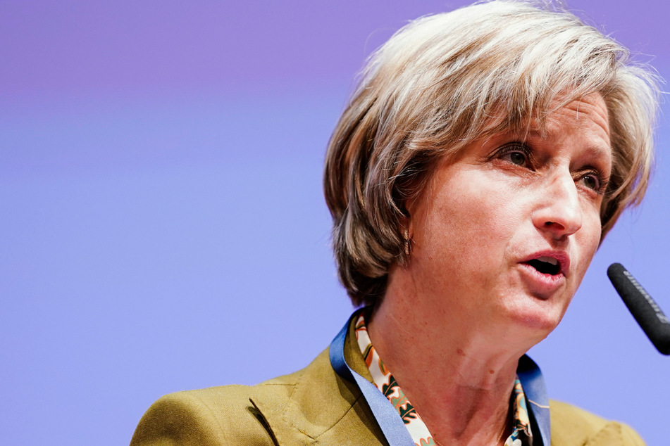Wirtschaftsministerin fordert: Coronahilfen schnell umsetzen