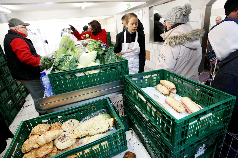 Die Tafeln in NRW geben armen Menschen Lebensmittel für einen niedrigen Preis.
