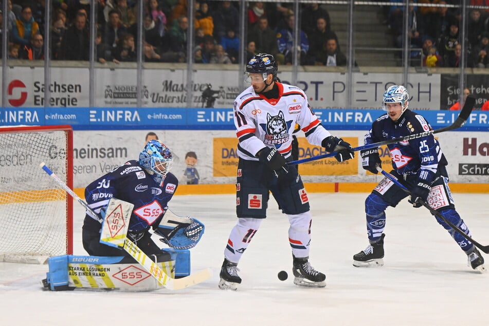 Dresdens Goalie Danny aus den Birken wurde viermal geschlagen, blieb aber im Shootout sauber.