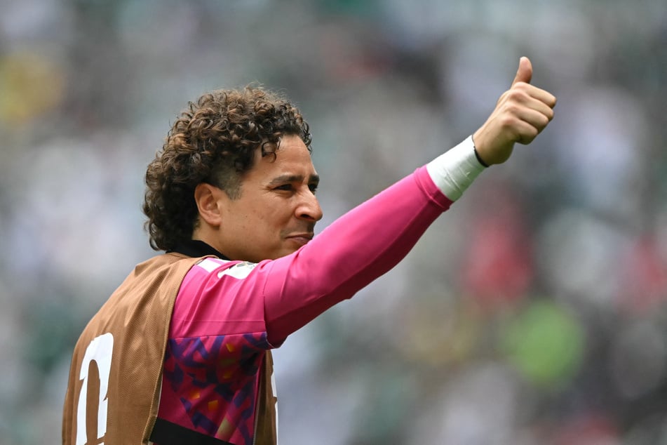 Guillermo Ochoa (40) hängt die Torwarthandschuhe nach der WM an den Nagel.