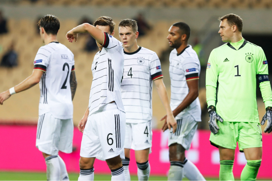 Keine positive Körpersprache, keine Spannung, kein Zweikampfverhalten: Der DFB-Auftritt in Spanien löste und löst eine Grundsatzdebatte aus.