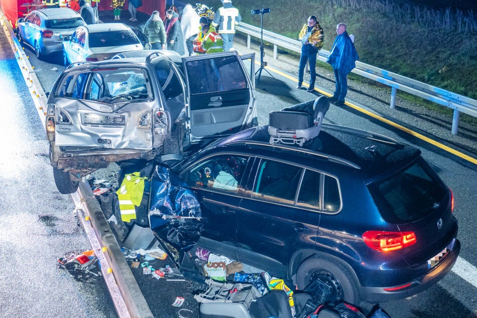 Zwei Menschen sind bei dem Zwischenfall schwer verletzt worden.