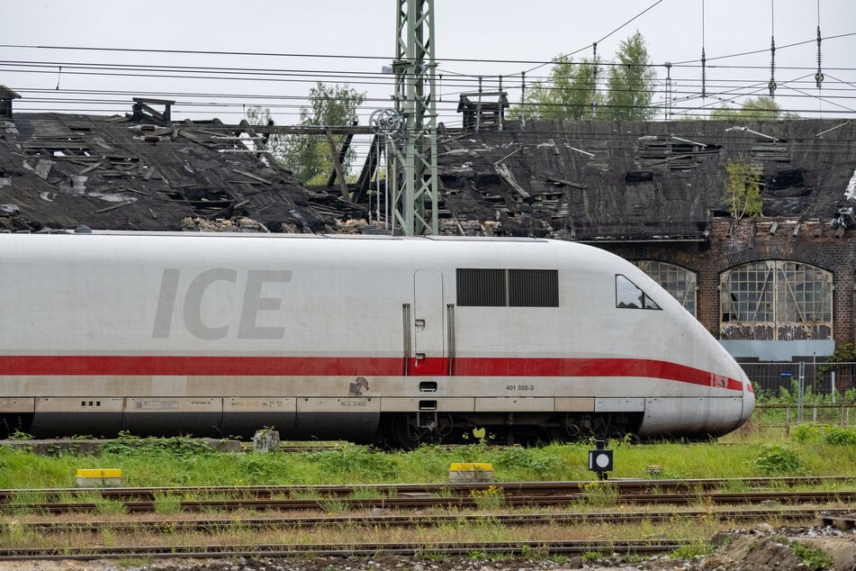 In Niedersachsen musste ein ICE gestoppt und evakuiert werden. (Symbolbild)