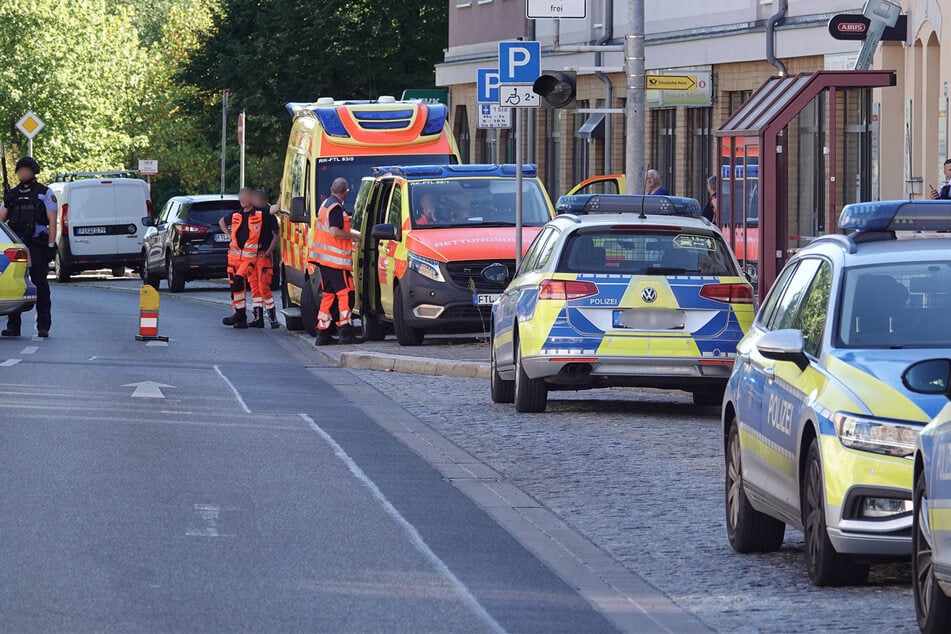 Zahlreiche Rettungs- und Polizeikräfte waren am Samstagmorgen im Einsatz.