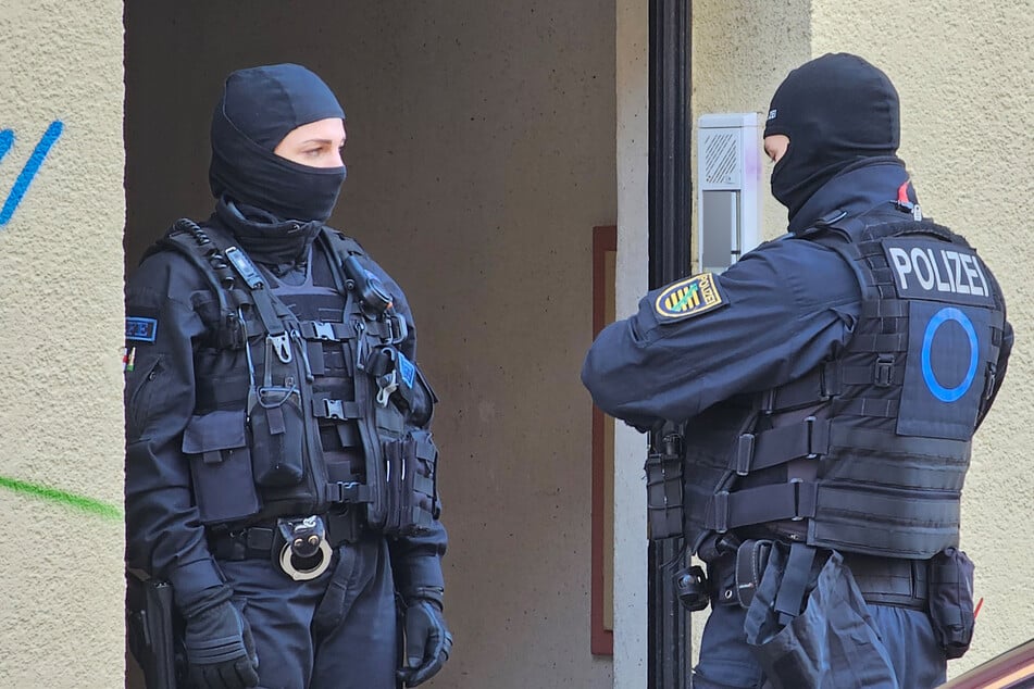 Einer der Beschuldigten, ein 29-jähriger Syrer aus Leipzig, soll im großen Stil mit gestohlenem Pfandgut gehandelt haben. (Symbolfoto)