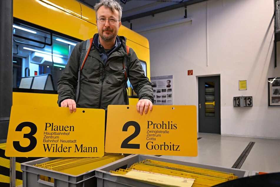 Frank Löschau (49) wurde bei den Schildern fündig.