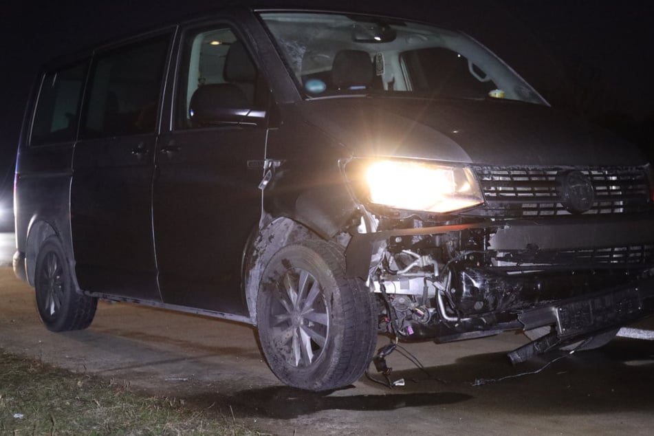 Der Transpoter musste abgeschleppt werden.