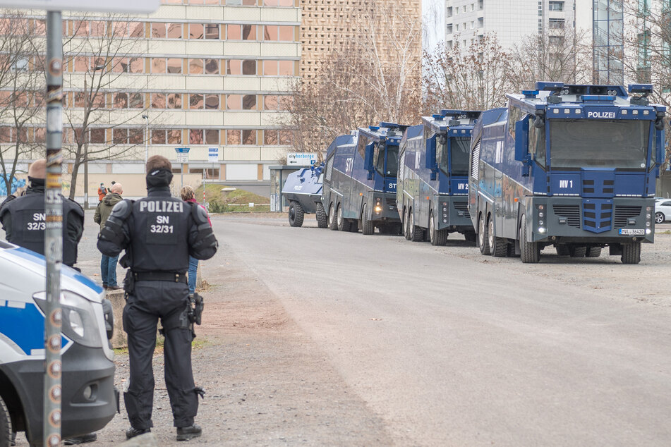 Die Polizei führte einen Großeinsatz durch.