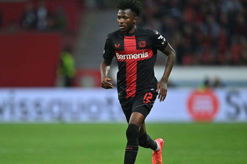 Unter anderem Paris Saint-Germain soll Interesse an Innenverteidiger Edmond Tapsoba (25) von Bayer 04 Leverkusen angemeldet haben.