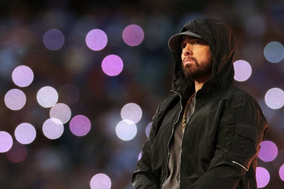Ist das ein Klon? Einer kuriosen Fan-Theorie nach soll der wahre Eminem im Jahr 2006 gestorben sein.