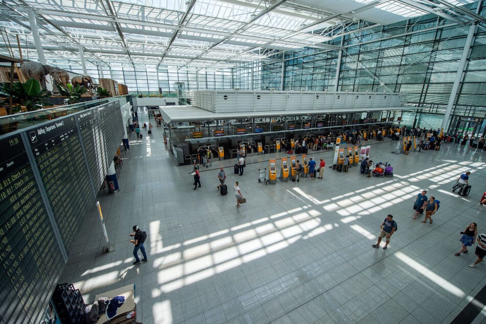 Das Terminal 2 des Münchner Flughafens: Mitte Oktober wurde eine Frau an dem Airport mit Pistole und Munition erwischt.