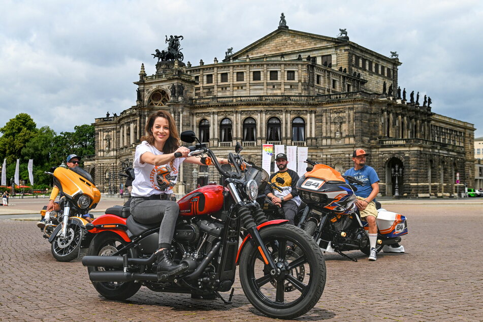 Cheforganisatorin Daniela Hesse (39) und "ihre" Biker laden zu den "Harley Days Dresden 2023" ein.