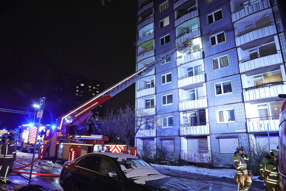 In der Michelangelostraße brannte eine Wohnung im fünften Stock.