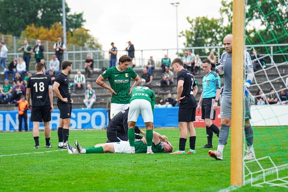Chemie Leipzigs Philipp Kühn (23) findet sich derzeit öfter auf dem Rasenboden wieder. Trotz erneuter Verletzung kann er gegen Hertha II wohl spielen.