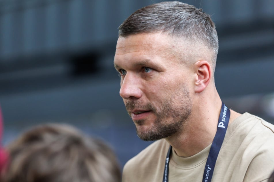 Weltmeister, Klub-Ikone - aber in allererster Linie Fan: Lukas Podolski (39) ist dem 1. FC Köln auch fast 15 Jahre nach seinem Abschied noch immer tief verbunden.