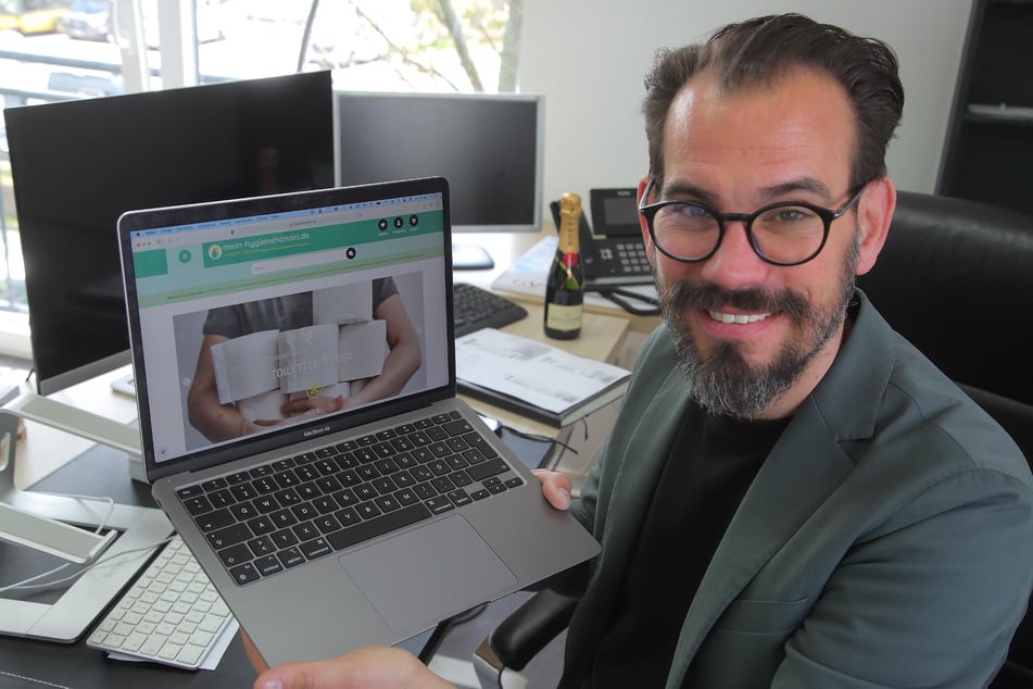 Florian Ben Kaminski (41) eröffnete am Donnerstag seinen Online-Shop.