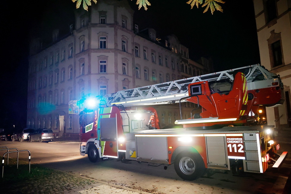 Chemnitz: Brennender Mülleimer sorgt für Feuerwehreinsatz in Chemnitz