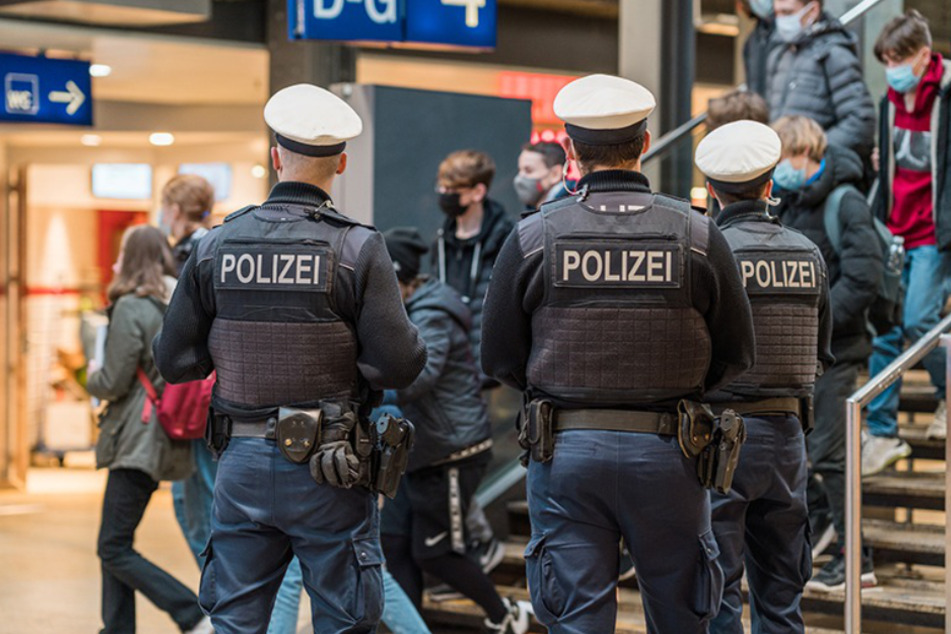 Am Sonntagmorgen hat ein 44-Jähriger die Bundespolizei in Magdeburg beschäftigt. (Symbolbild)