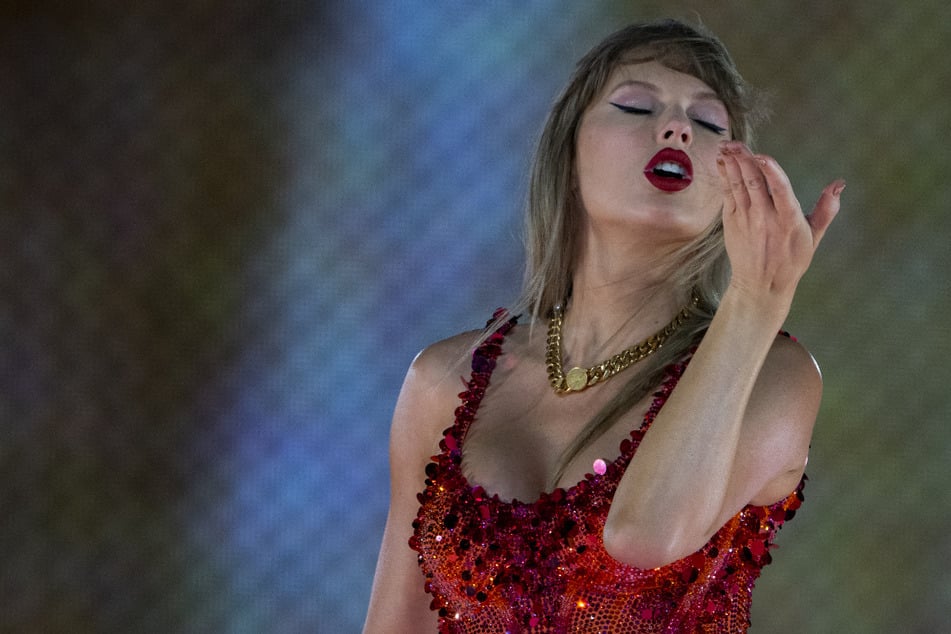 Taylor Swift announces 12th album for "pre pre-order"