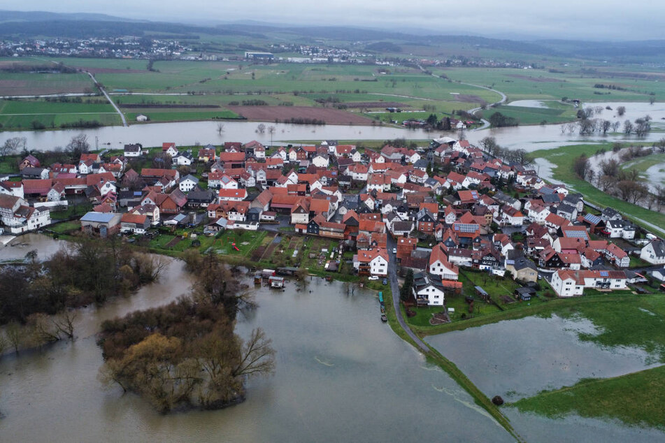Bereits Anfang des Jahres hatte es heftiges Hochwasser an der Lahn gegeben, sowie hier in Roth bei Marburg.