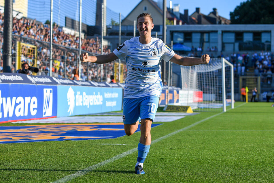 Martin Kobylanski erzielte am 3. Spieltag der 3. Liga im Grünwalder Stadion gegen den SV Meppen den 1:0-Führungstreffer des TSV 1860 München.