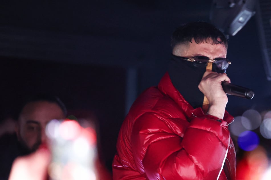 Konzerte abgesagt, große Sorgen um Haftbefehl: Rapper befindet sich "unter ärztlicher Aufsicht"