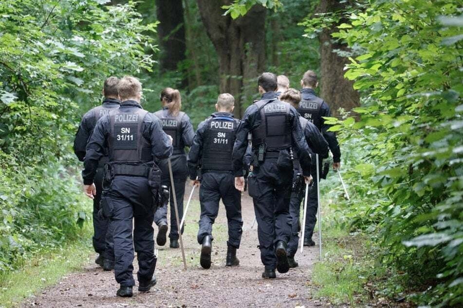 Die Polizei suchte tagelang nach den abgehackten Fingern.